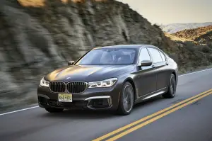 BMW M760Li xDrive - 44