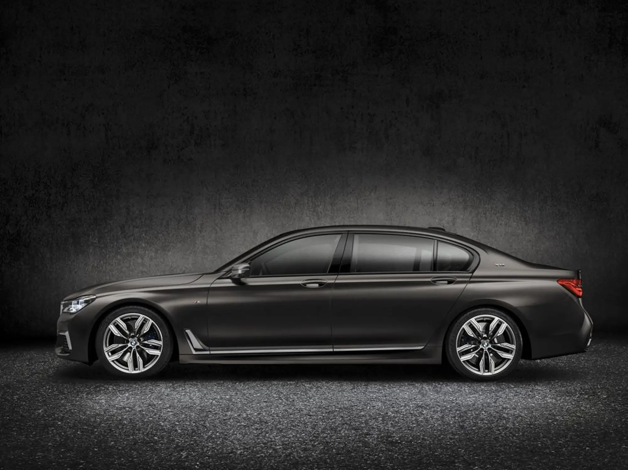 BMW M760Li xDrive - 5