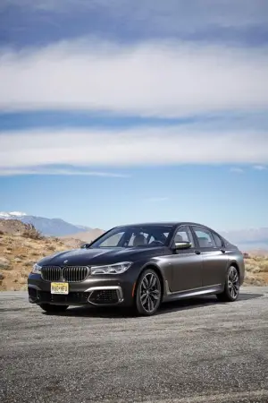 BMW M760Li xDrive