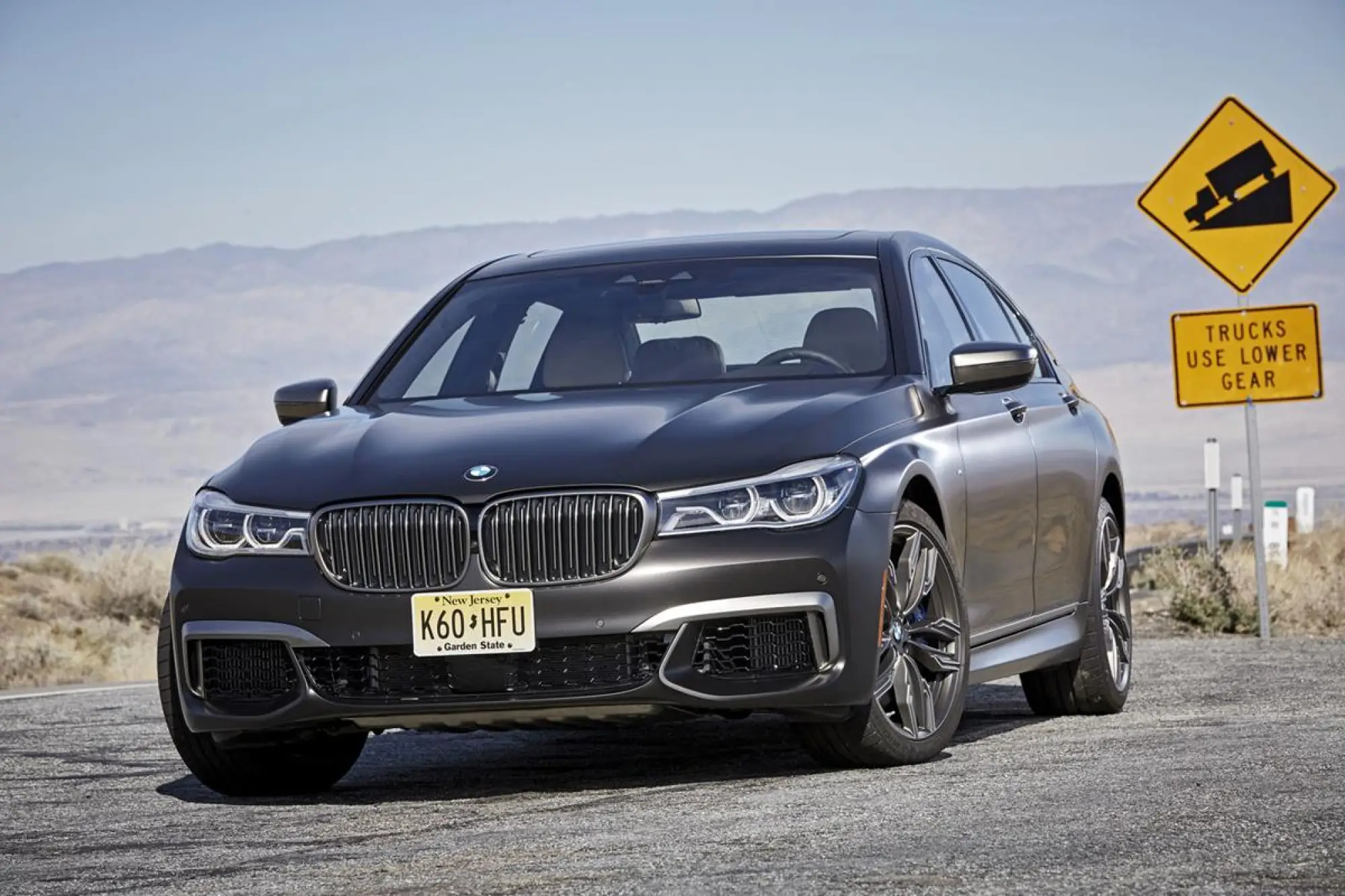 BMW M760Li xDrive - 92