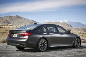 BMW M760Li xDrive - 96