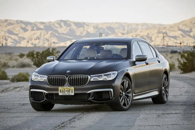 BMW M760Li xDrive - 98