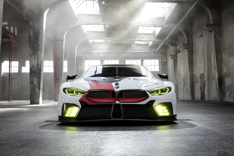 BMW M8 GTE - 1