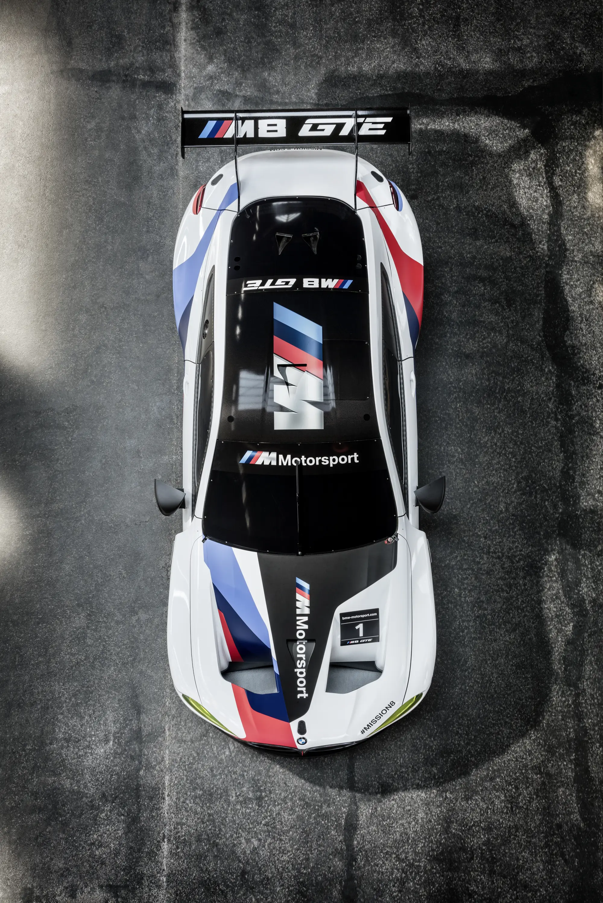 BMW M8 GTE - 11