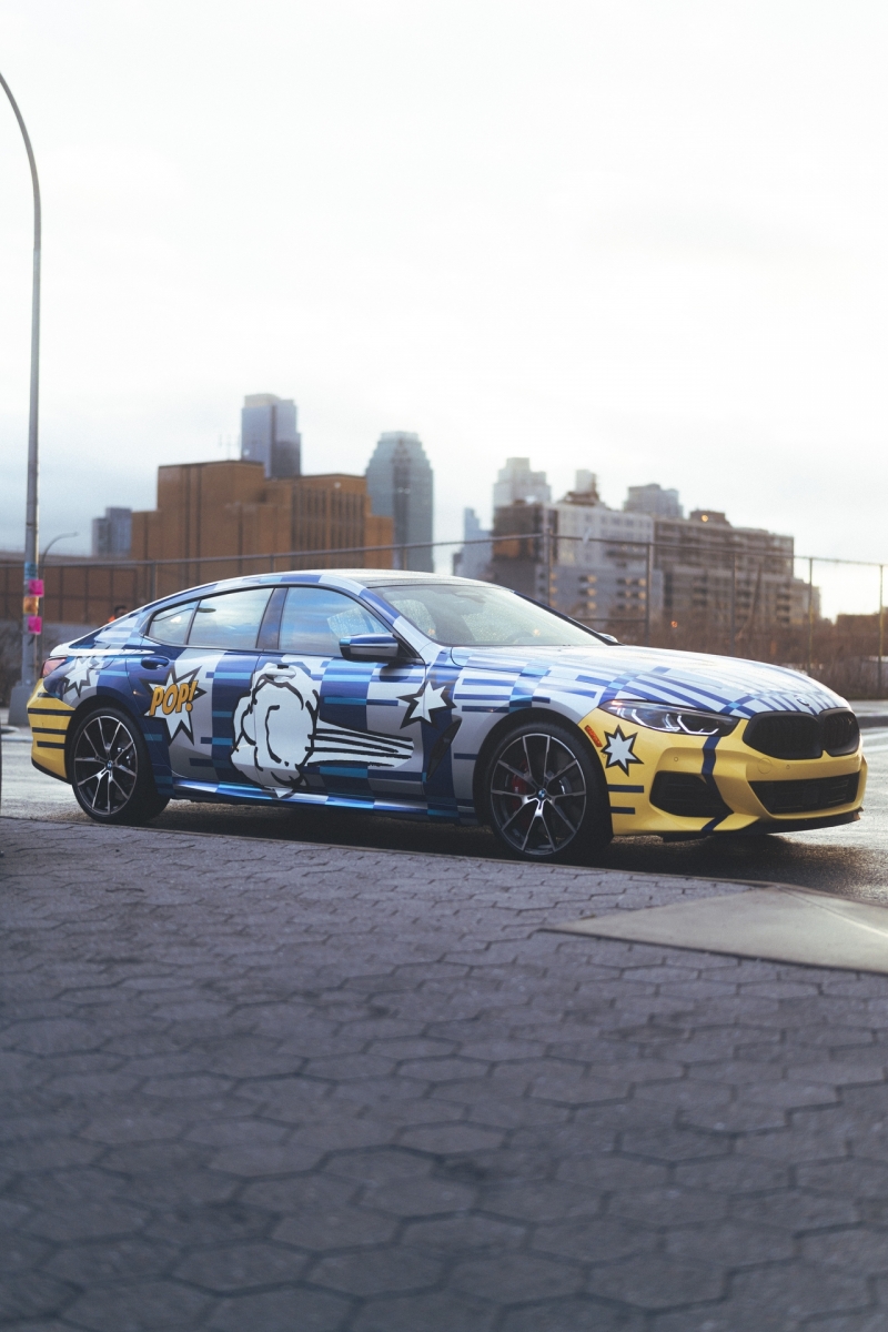 BMW M850i xDrive Gran Coupe x Jeff Koons - Foto