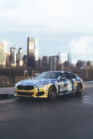 BMW M850i xDrive Gran Coupe x Jeff Koons - Foto - 11