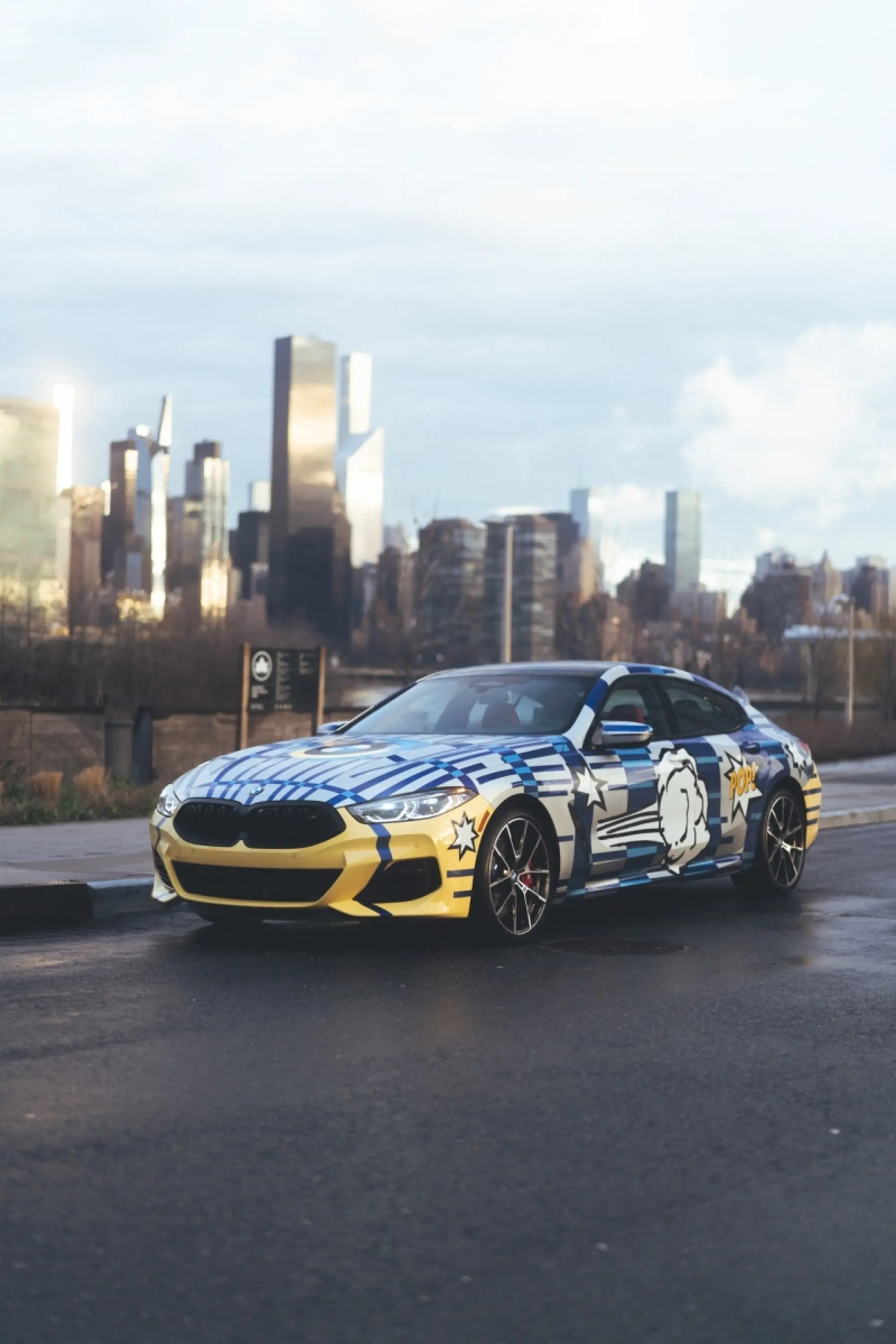 BMW M850i xDrive Gran Coupe x Jeff Koons - Foto - 4