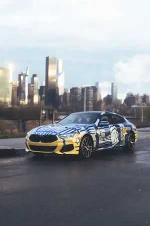 BMW M850i xDrive Gran Coupe x Jeff Koons - Foto - 4