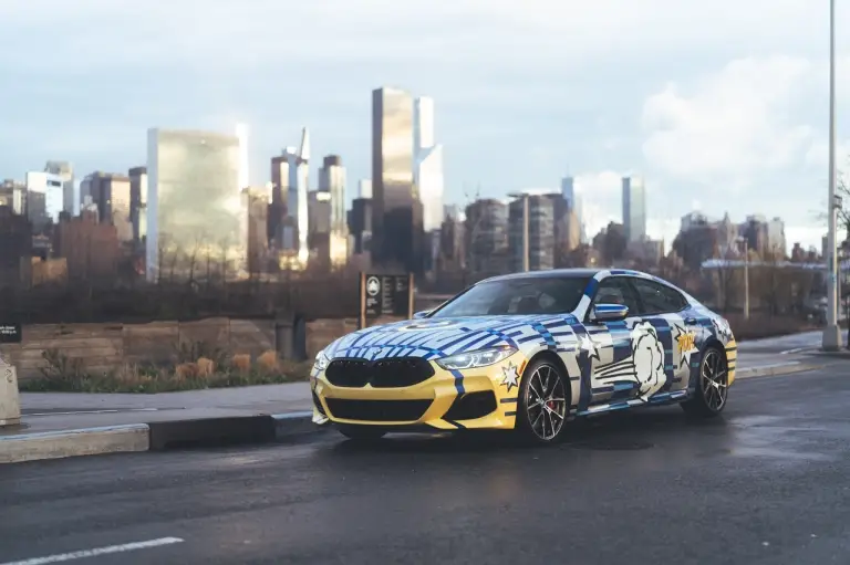 BMW M850i xDrive Gran Coupe x Jeff Koons - Foto - 1