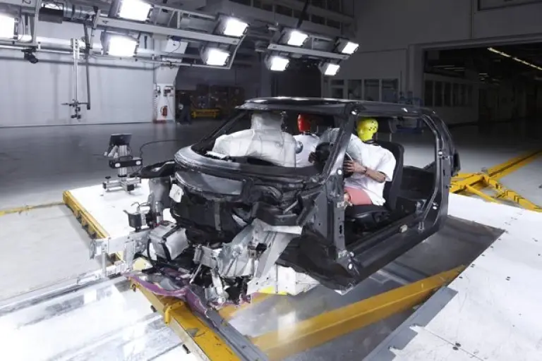 BMW Megacity Vehicle 2013 immagini ufficiali - 5