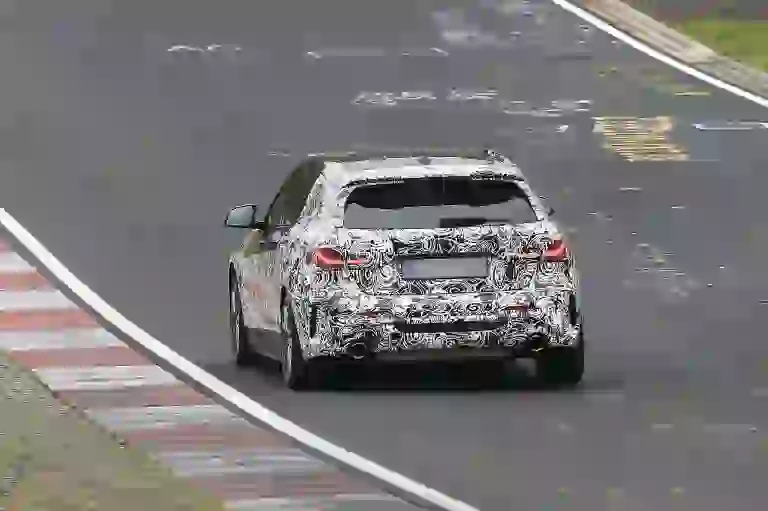 BMW Serie 1 2019 - Le foto spia dal Nurburgring - 9
