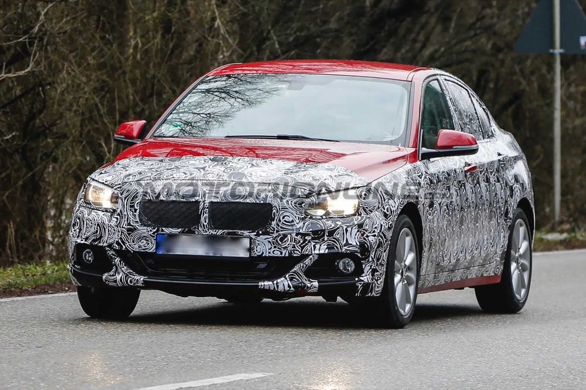 BMW Serie 1 berlina - Foto spia 11-02-2016 - 1