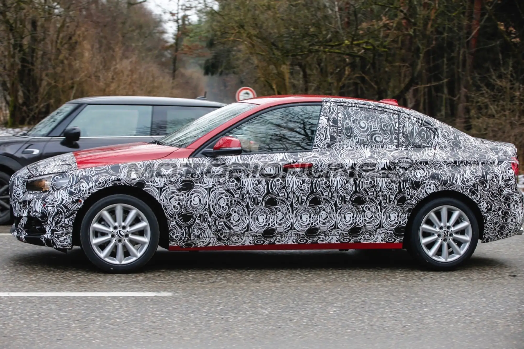 BMW Serie 1 berlina - Foto spia 11-02-2016 - 6