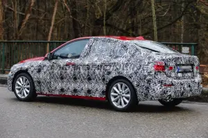 BMW Serie 1 berlina - Foto spia 11-02-2016 - 8