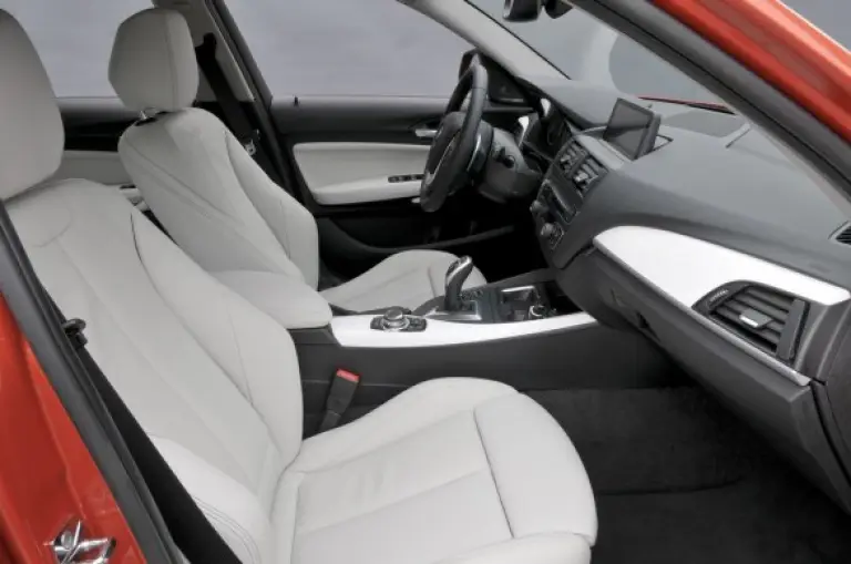BMW Serie 1 F20 2012 - 14