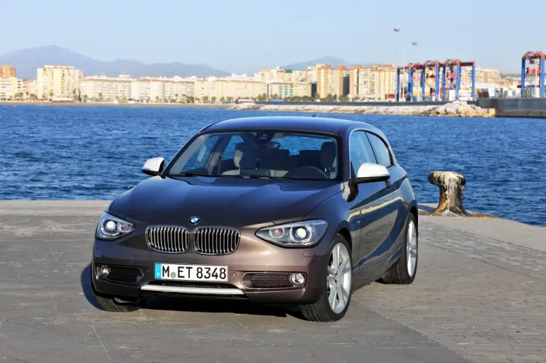 BMW Serie 1 tre porte e BMW M135i - 3