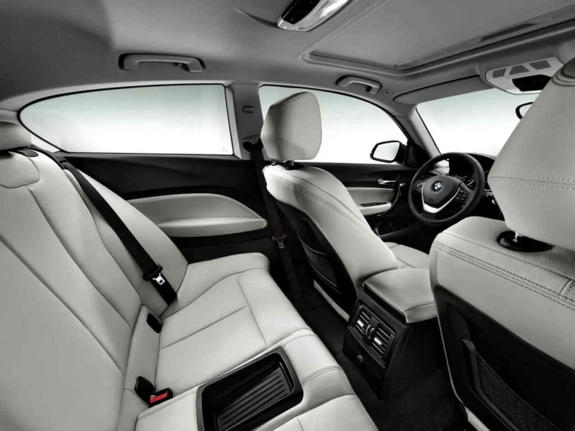 BMW Serie 1 tre porte e BMW M135i - 22