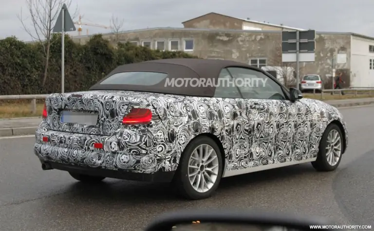 BMW Serie 2 2015 foto spia - 5