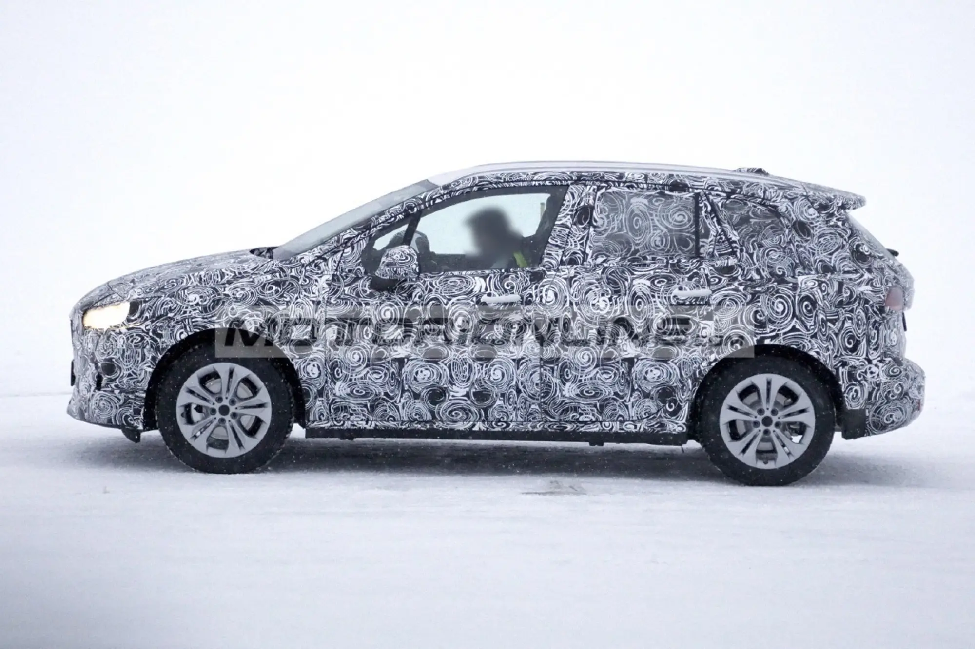BMW Serie 2 Active Tourer - Foto spia 16-12-2019 - 4