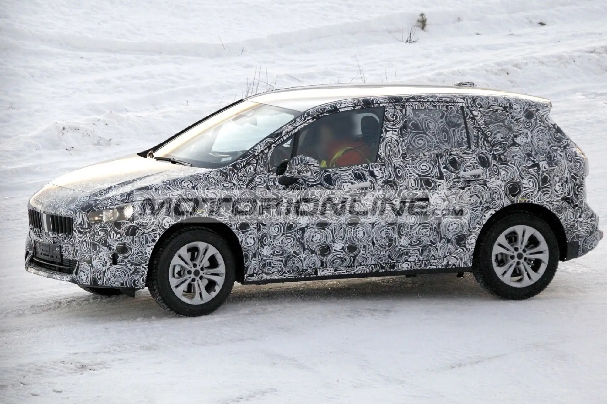 BMW Serie 2 Active Tourer - Foto spia 16-12-2019 - 8