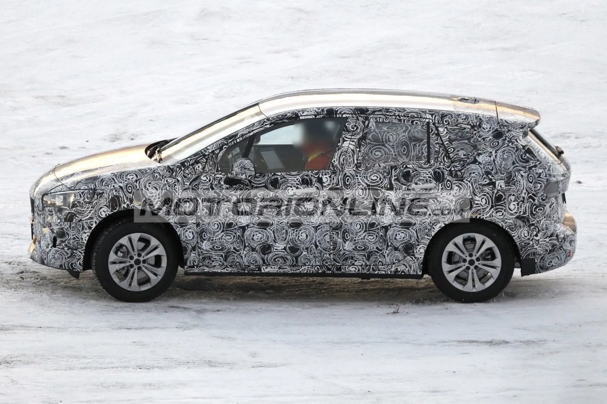 BMW Serie 2 Active Tourer - Foto spia 16-12-2019 - 10