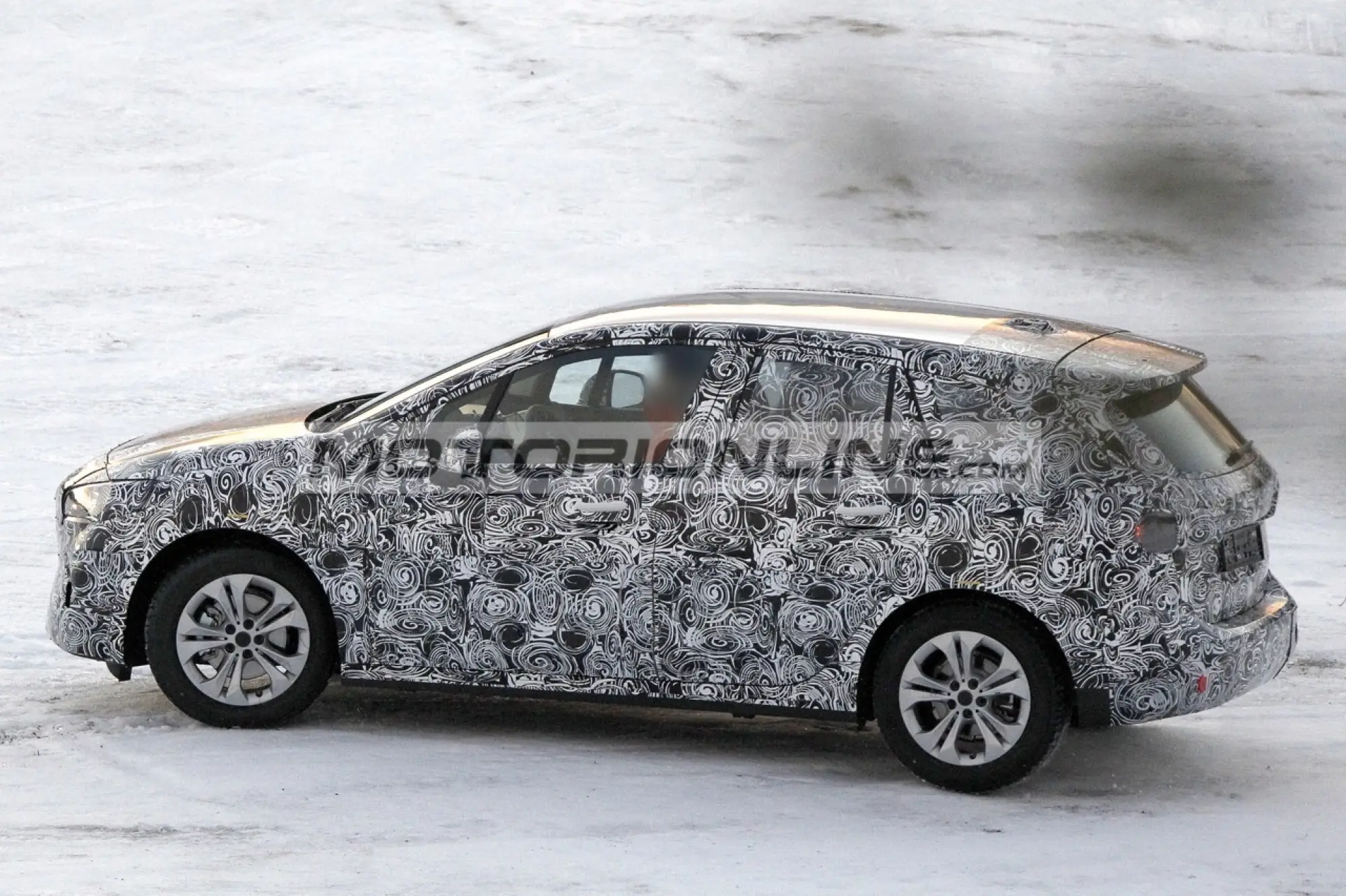 BMW Serie 2 Active Tourer - Foto spia 16-12-2019 - 11