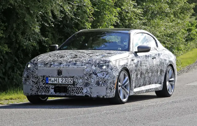 BMW Serie 2 Coupe 2021 - Foto spia 07-08-2020 - 3