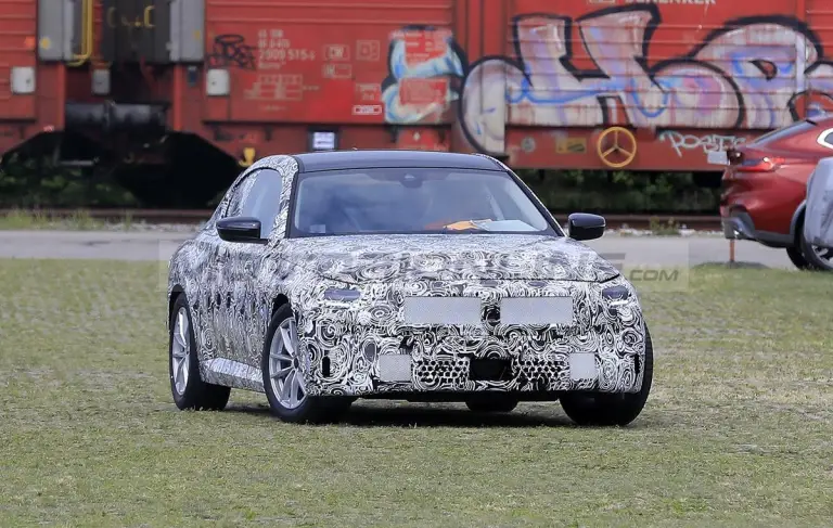 BMW Serie 2 Coupe 2021 - Foto spia 16-07-2020 - 12