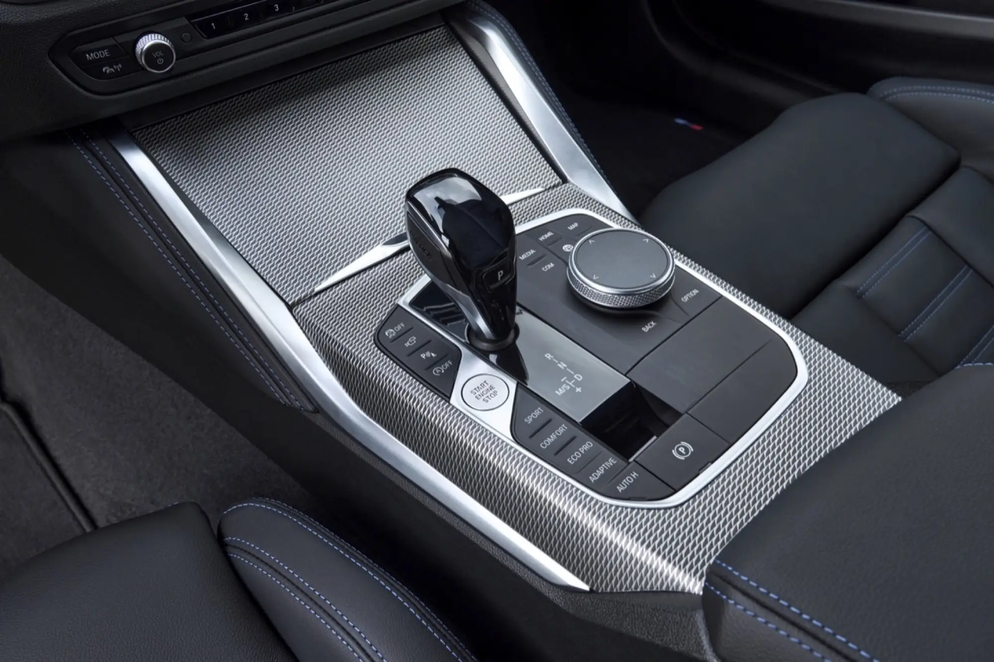 BMW Serie 2 Coupè M240i - Foto Ufficiali  - 16