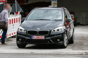 BMW Serie 2 Family Tourer - Foto spia - 1