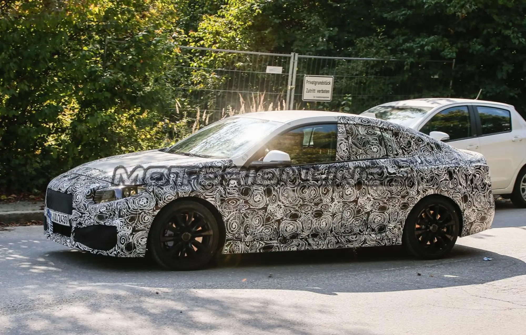 BMW Serie 2 Gran Coupe - Foto spia 27-09-2017 - 6
