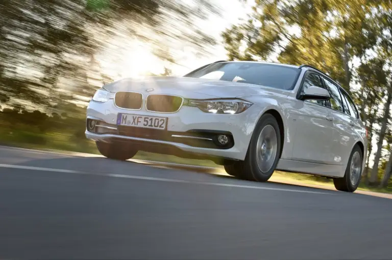 BMW Serie 3 2015 - nuova galleria fotografica - 31