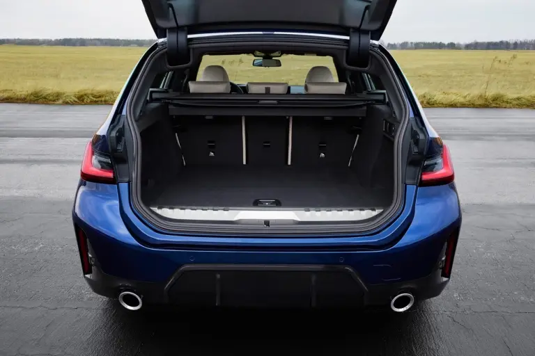 BMW Serie 3 2022 - Foto ufficiali - 19