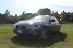BMW Serie 3 330e: prova su strada - 2