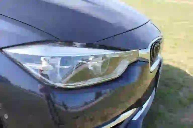 BMW Serie 3 330e: prova su strada - 20