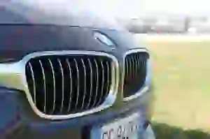BMW Serie 3 330e: prova su strada - 22
