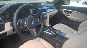 BMW Serie 3 330e: prova su strada - 32