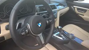 BMW Serie 3 330e: prova su strada - 33