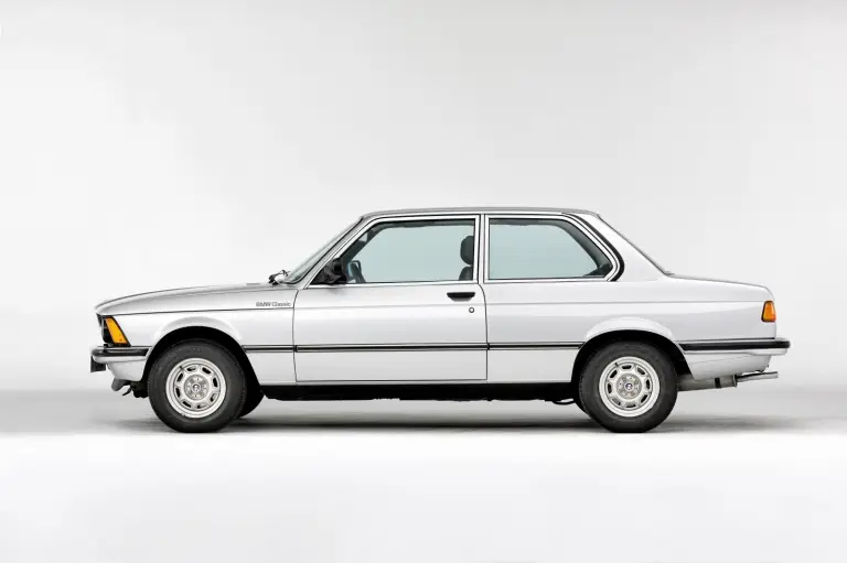 BMW Serie 3 - 40 anni - 18