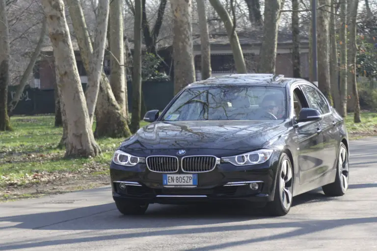 Bmw Serie 3 Active Hybrid Prova Su Strada - 41