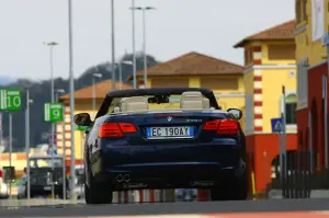 BMW Serie 3 Coupe e BMW Serie 3 Cabriolet 2010 - 31