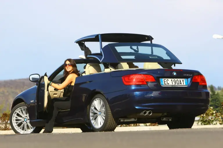 BMW Serie 3 Coupe e BMW Serie 3 Cabriolet 2010 - 55