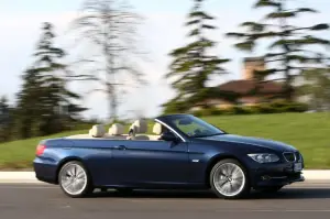 BMW Serie 3 Coupe e BMW Serie 3 Cabriolet 2010