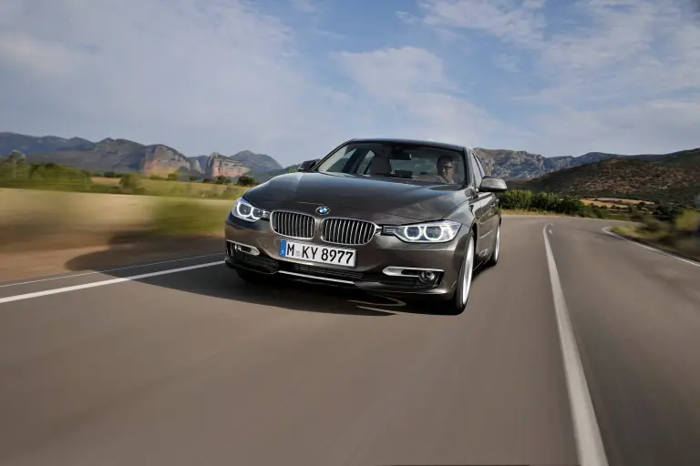 BMW Serie 3 F30 immagini ufficiali - 85
