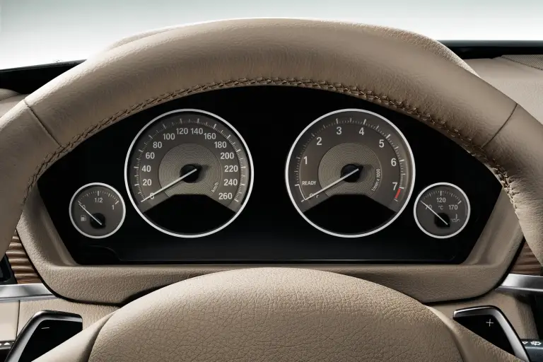 BMW Serie 3 F30 immagini ufficiali - 118