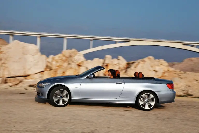 BMW Serie-3 Facelift Coupé e Convertibile - 11