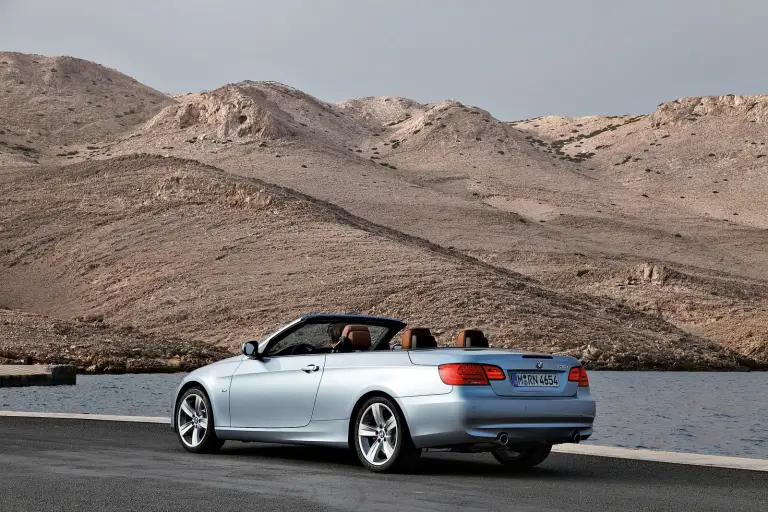 BMW Serie-3 Facelift Coupé e Convertibile - 12