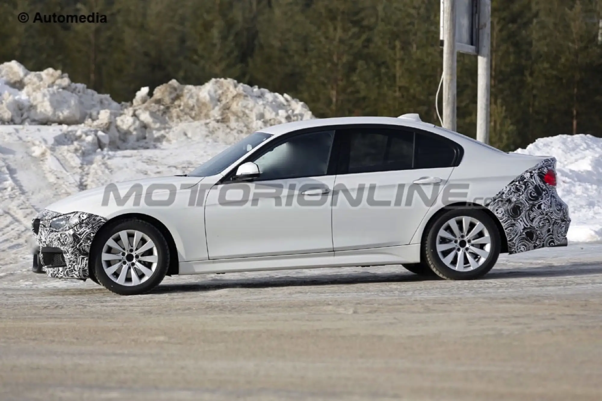 BMW Serie 3 facelift e M Sport 2015 - Foto spia 30-04-2015 - 12