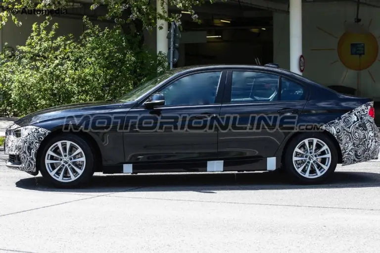 BMW Serie 3 facelift e M Sport 2015 - Foto spia 30-04-2015 - 4