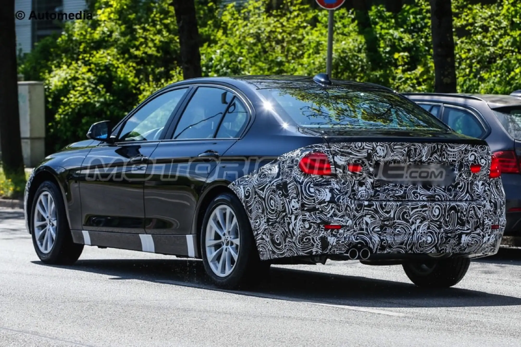 BMW Serie 3 facelift e M Sport 2015 - Foto spia 30-04-2015 - 6